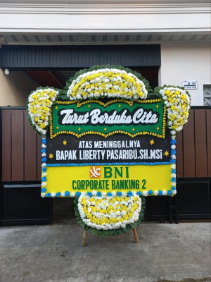 Papan Bunga Duka di Peukan Bada
